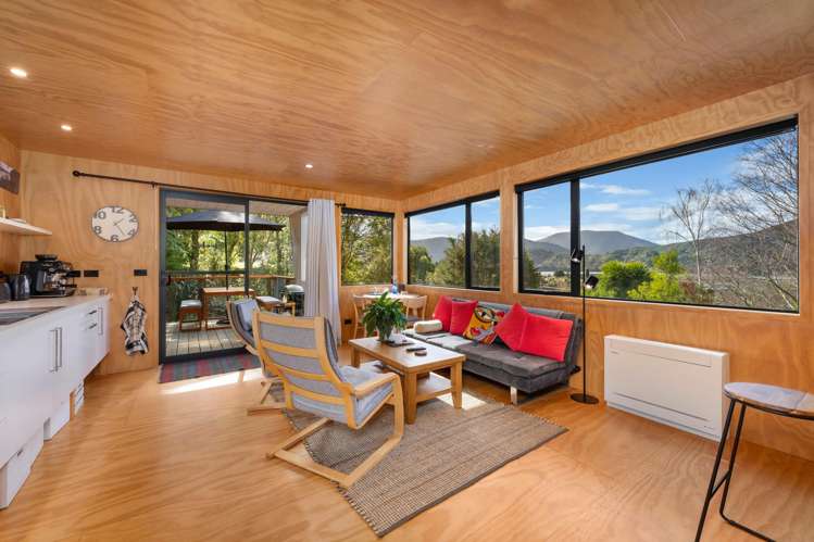 13b Beach Place Havelock_6