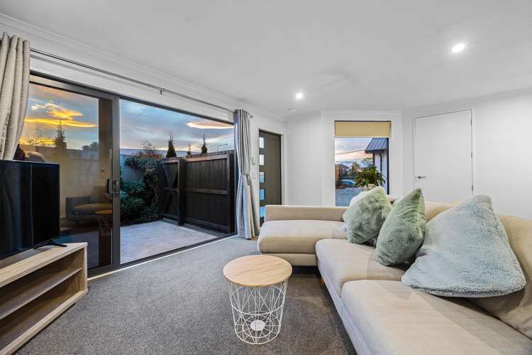 68B Travis Road Burwood_2