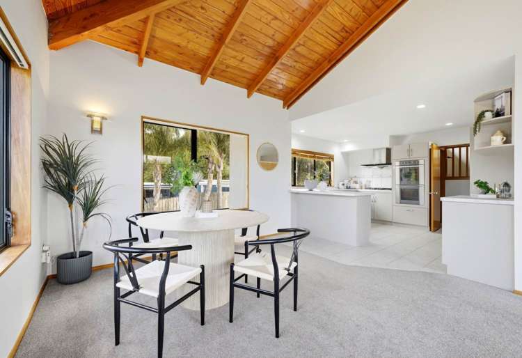 11 Highwood Grove Torbay_8
