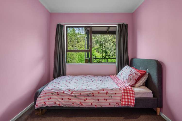 69 Murphy Street Toi Toi_11