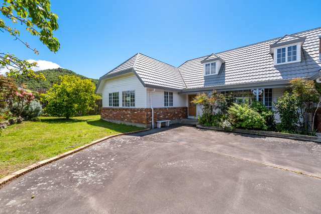 215a Waikawa Road Waikawa_1