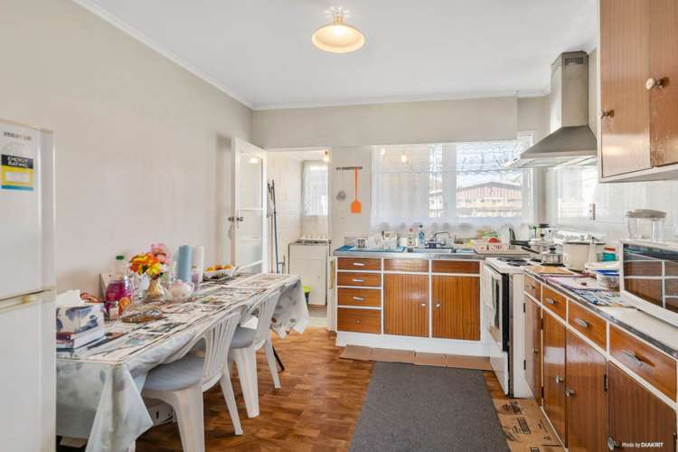 2/55 Gray Avenue Mangere East_5