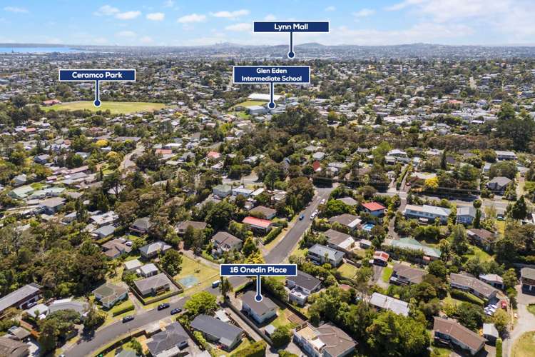 16 Onedin Place Titirangi_20