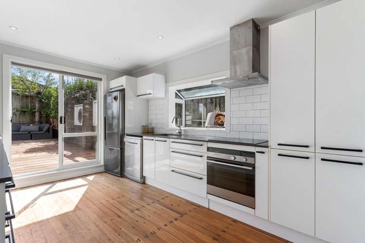 32 Fairlands Avenue Waterview_6