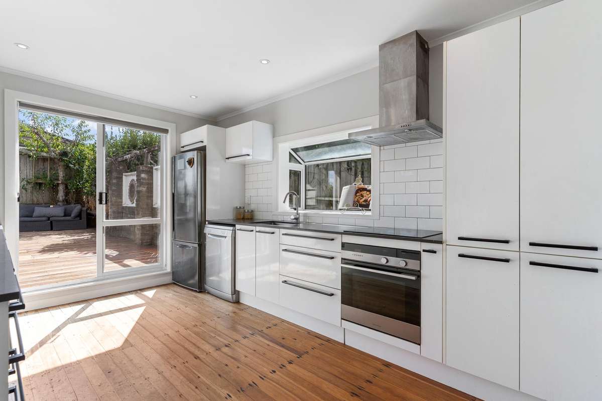 32 Fairlands Avenue_2