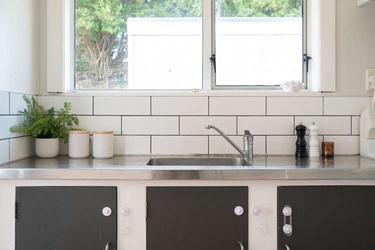 346 Warspite Avenue Waitangirua_3