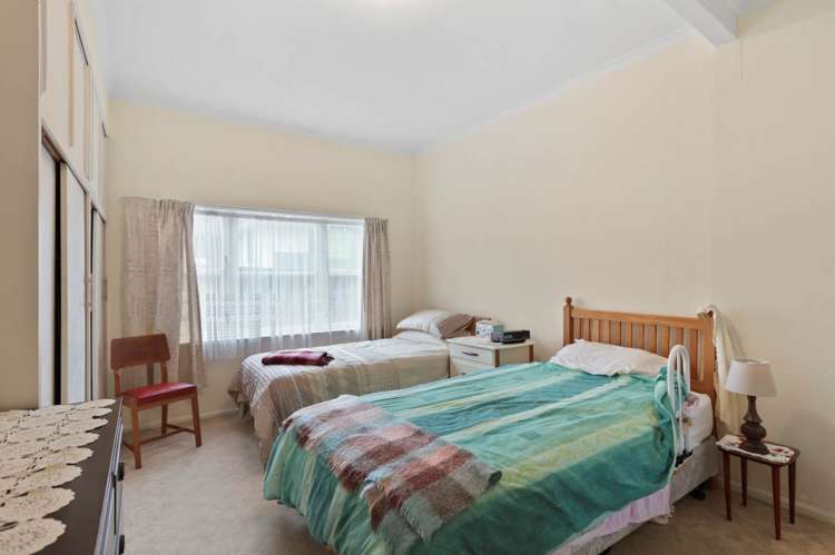 51 Willerton Avenue New Lynn_14