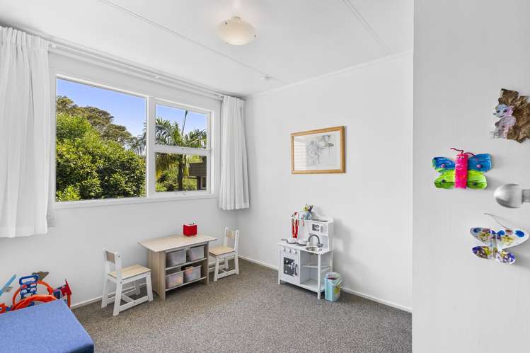 38 Eskdale Road Birkdale_9