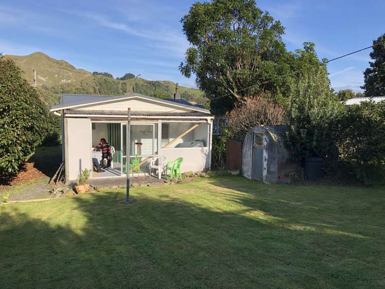 63 North Street Mokau_14