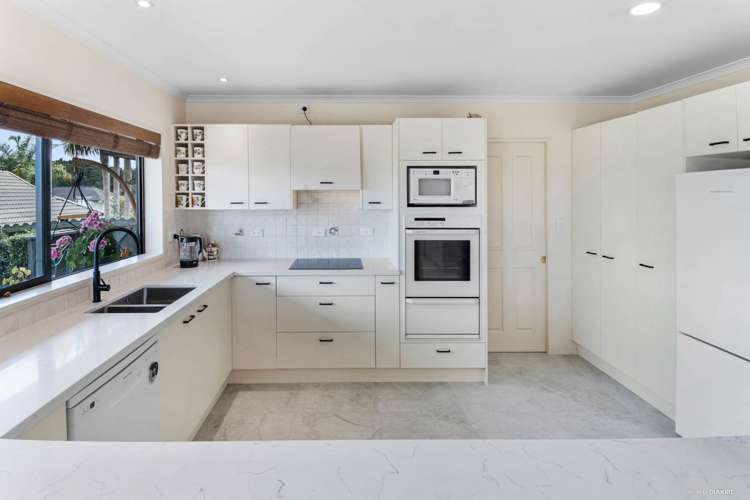 308 Hill Road The Gardens_6