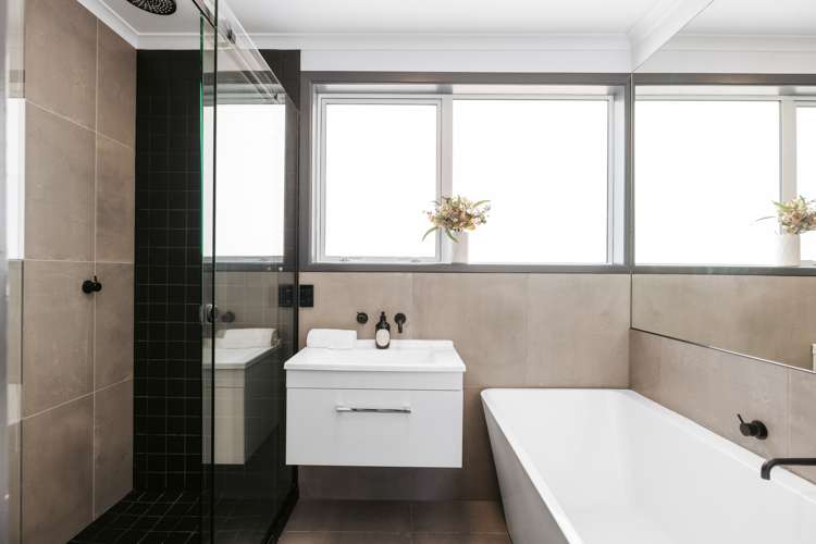 2/203 Oceanbeach Road Mount Maunganui_11