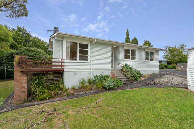 17 Hilling Street Titirangi_1