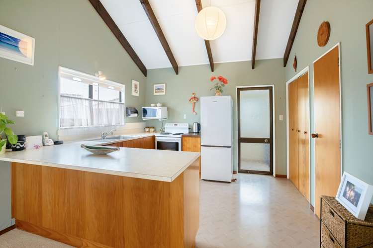 9 Hastings Street Waikanae Beach_6