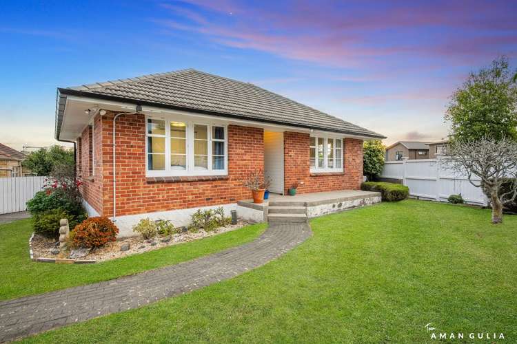 1 Freeland Avenue_0