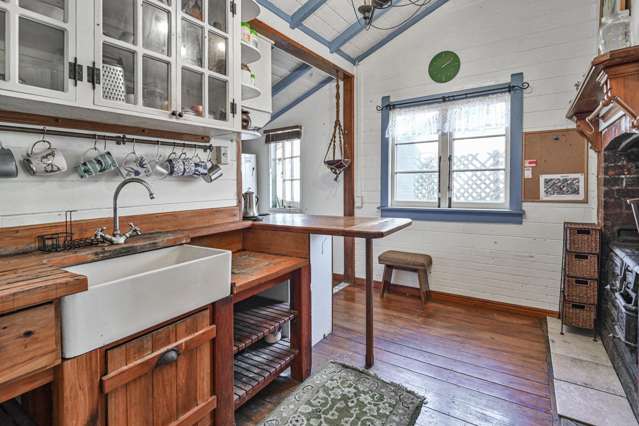 709 Queen Street West St Leonards_1