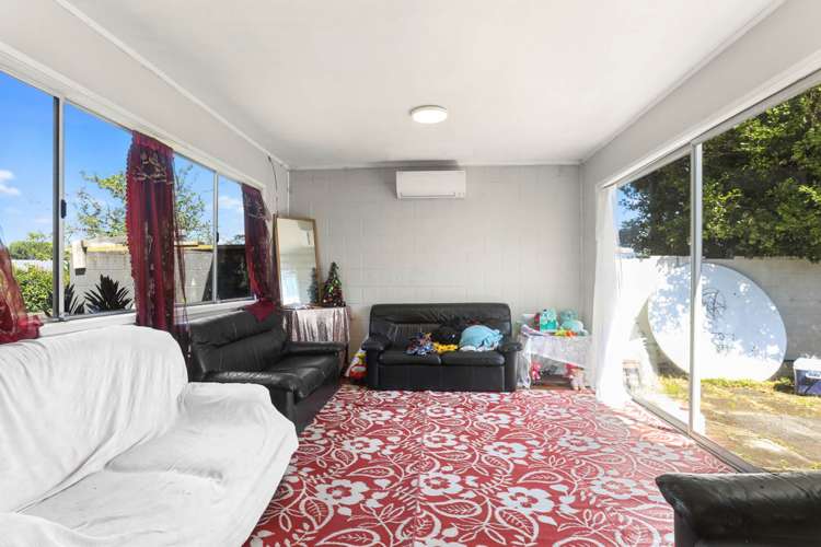 5 Quennell Avenue Favona_9