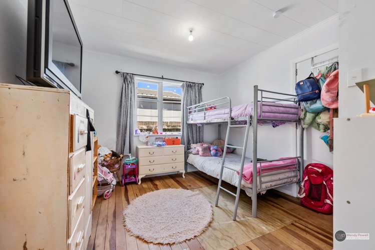 25 Dover Road Wainuiomata_12