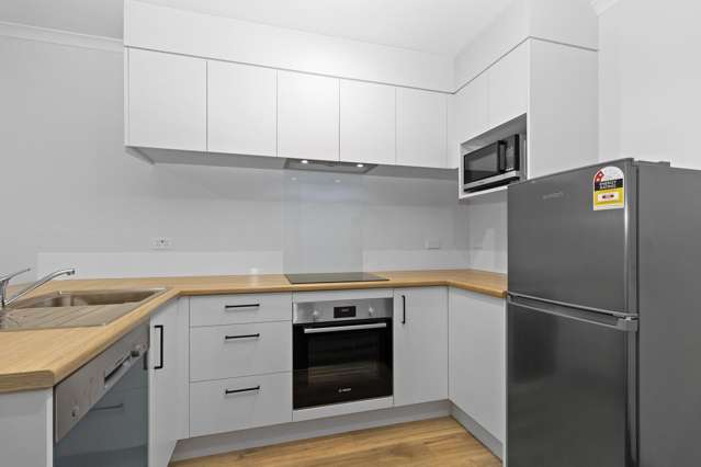 2/150 Te Rapa Road 3283_3