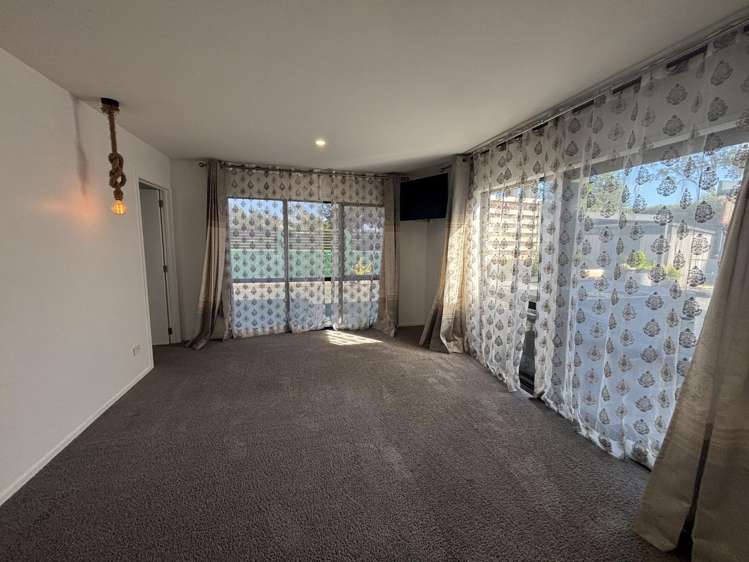 9 Cooke Farm Grove Waiwhakaiho_12