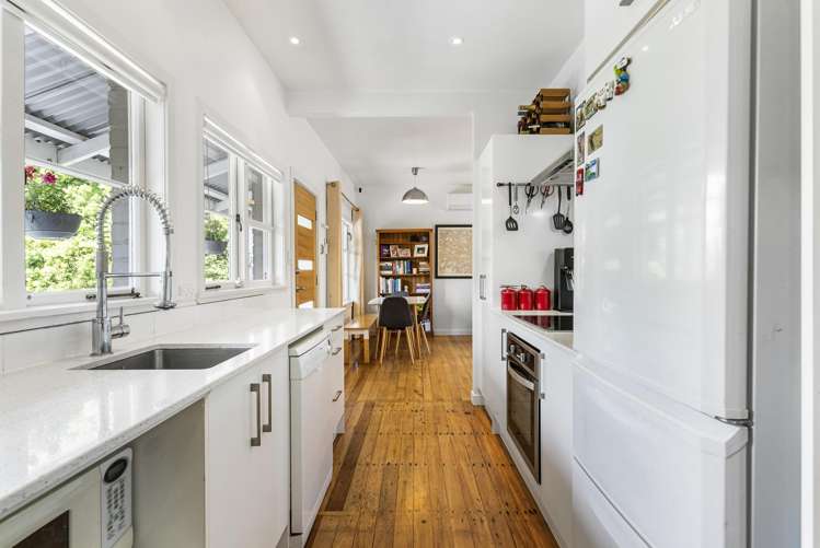 21c Western Springs Road Morningside_5