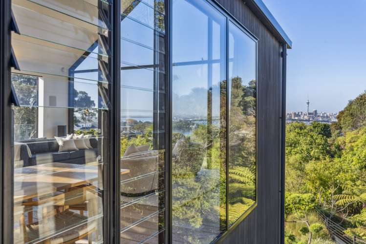 22 Bridge View Road Birkenhead_11