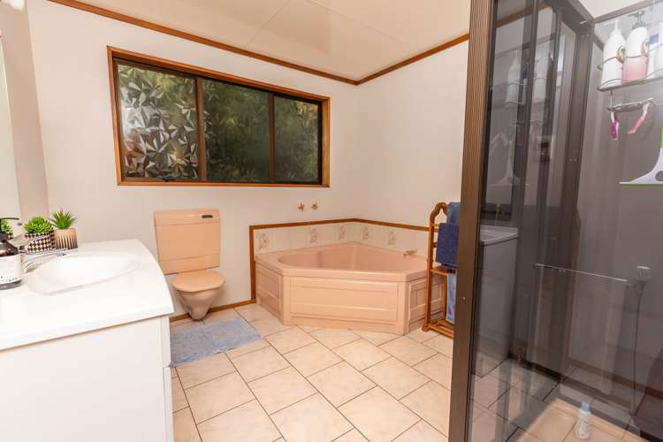 13 Stanton Crescent Karoro_11