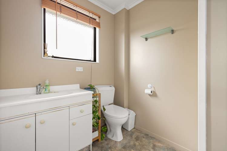 90 Princess Road Bellevue_10