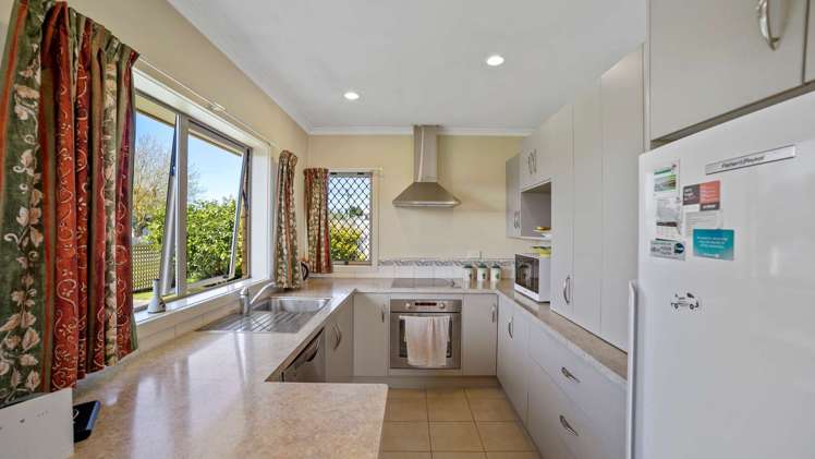 19 Waverley Street Elgin_5