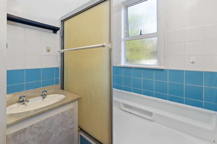 85 Scenic Drive Titirangi_12