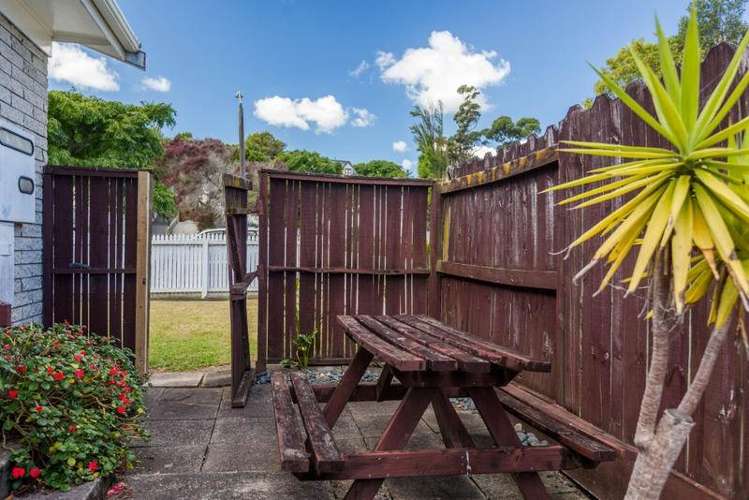 1/15 Cranberry Place Bucklands Beach_5