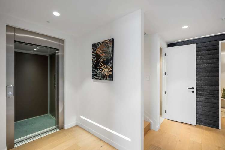 61A Churchill Road Murrays Bay_10