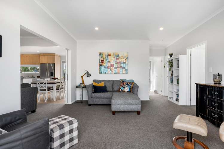 215A Ocean Road Whangamata_19