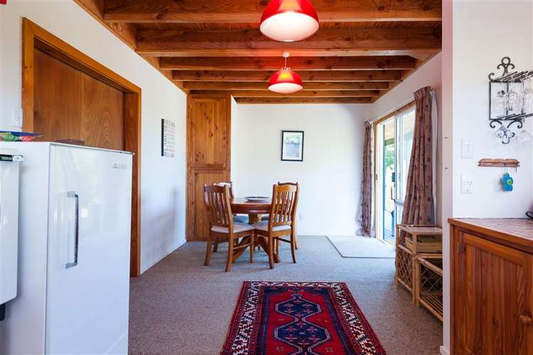 15 Tirimoana Terrace Anakiwa and Surrounds_17