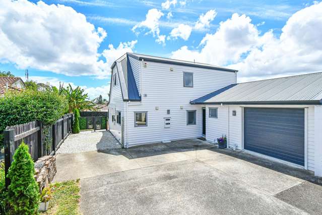 Spacious 208m2, Stylish!
