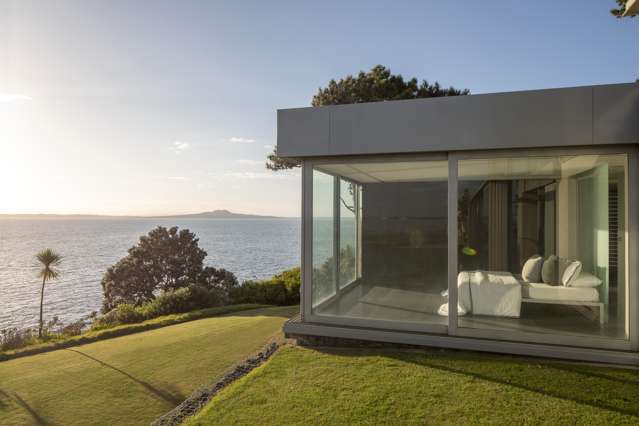 Iconic Fearon Hay with Panoramic Ocean Views