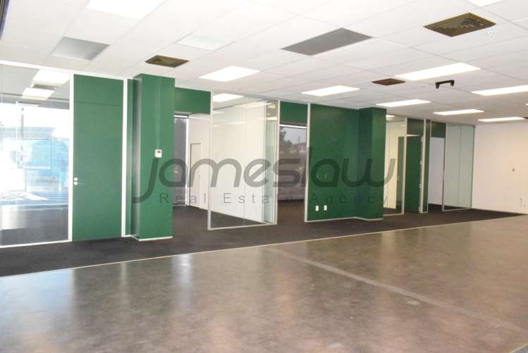 Ground/2 Osterley Way City Centre_5