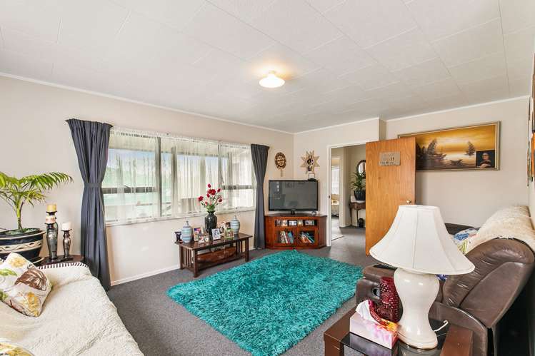 5b Pureora Place Clendon Park_6