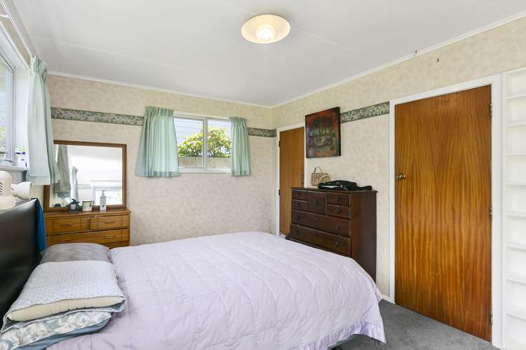 23 Akaroa Drive Maupuia_11