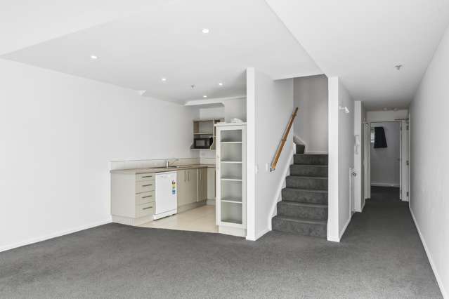 3/111 Coromandel Street Newtown_3