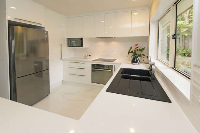 3 Rivervale Grove Stanmore Bay_3