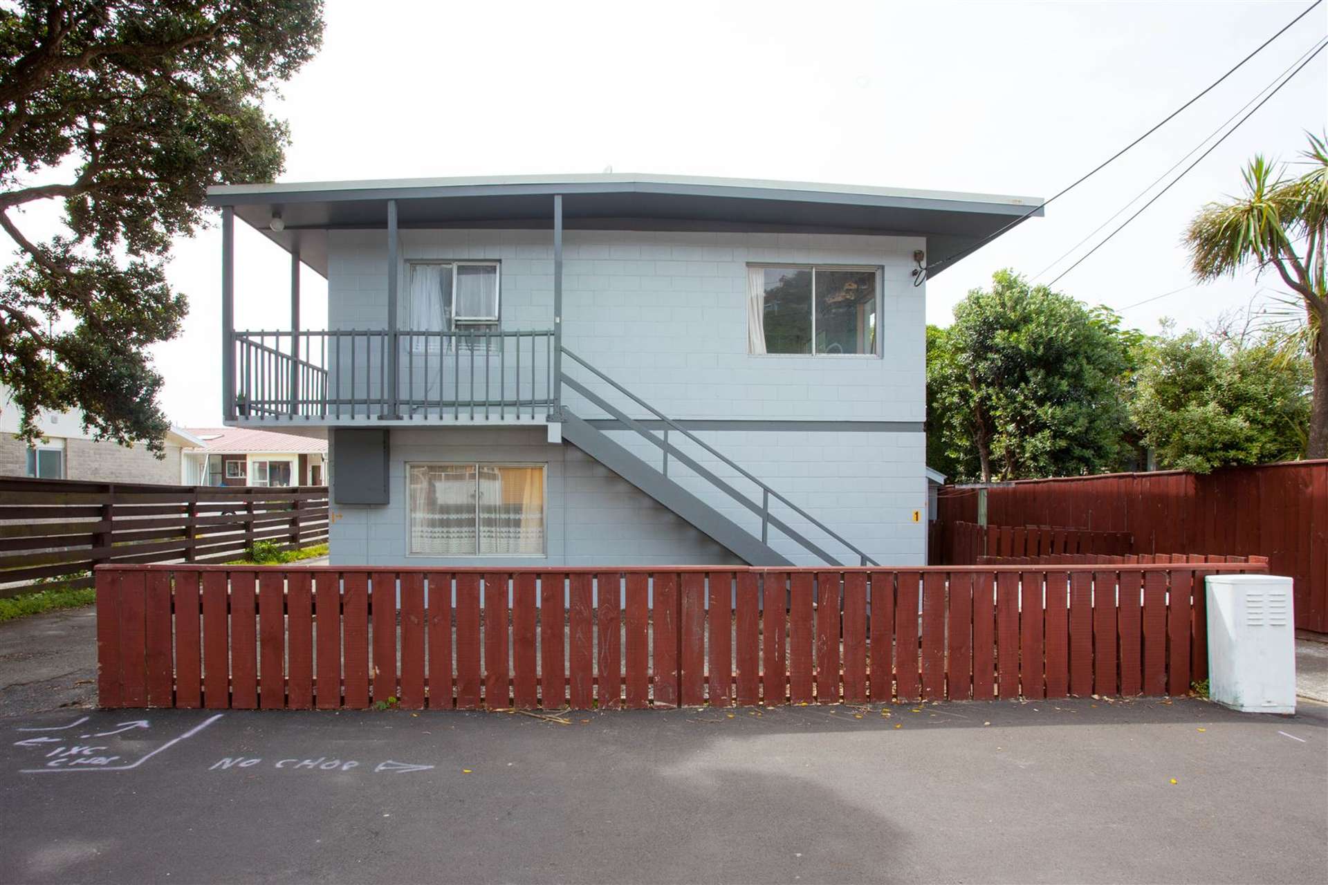 1/175 Queens Drive Lyall Bay_0