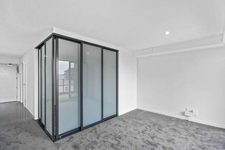 211/8 Gray Avenue Mangere East_11