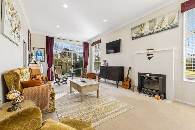 39 Stranraer Crescent Wattle Downs_6