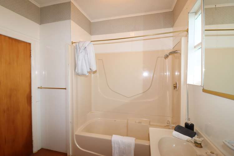 1183 Masterton Stronvar Road Wainuioru_16