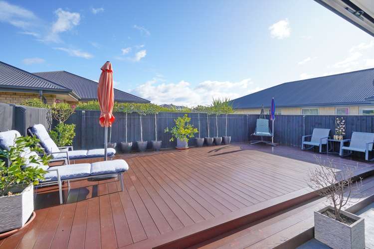 2/4 Wineberry Avenue Amberley_7