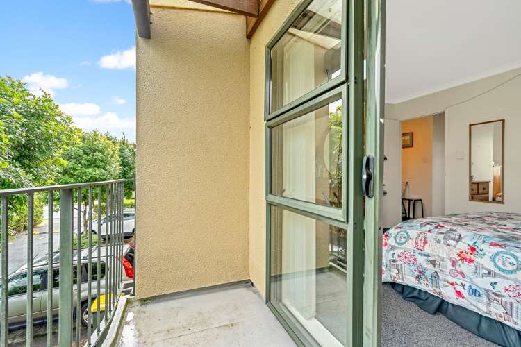 4/15 Harbour View Road Te Atatu Peninsula_8