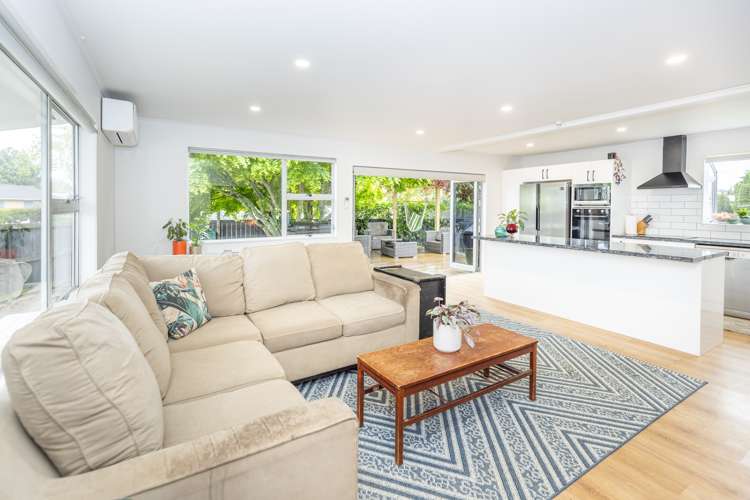 21 Elmwood Crescent Pukete_6