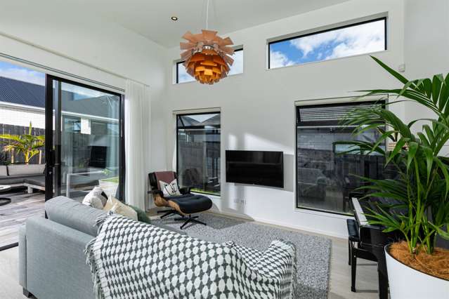 8 Betsy Lane Wainui_2