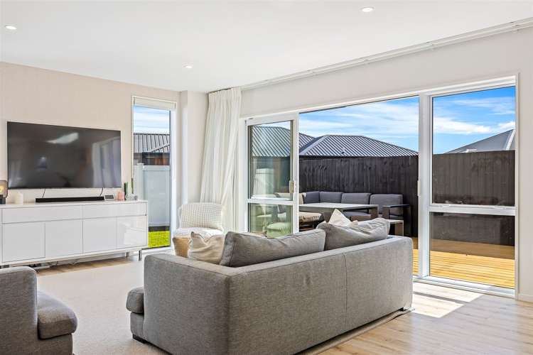 63 Katrine Drive Burwood_11