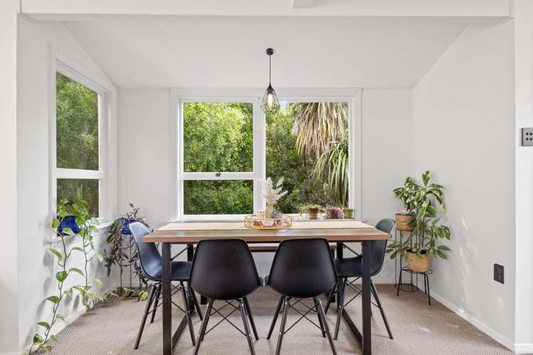 9a Esher Place Saint Martins_10